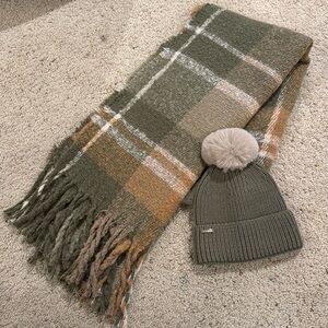 Steve Madden Scarf & Hat Set
